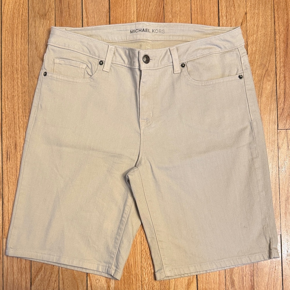 Michael Kors Women’s Shorts Beige Flat Front Khaki Shorts 6